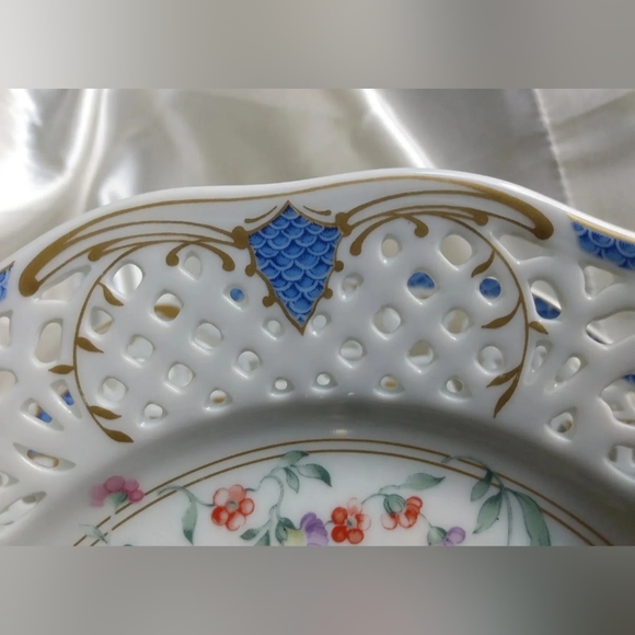 Vtg Oscar De La Renta 2 tier serving tray tidbit dessert blue floral tea party - Picture 6 of 12